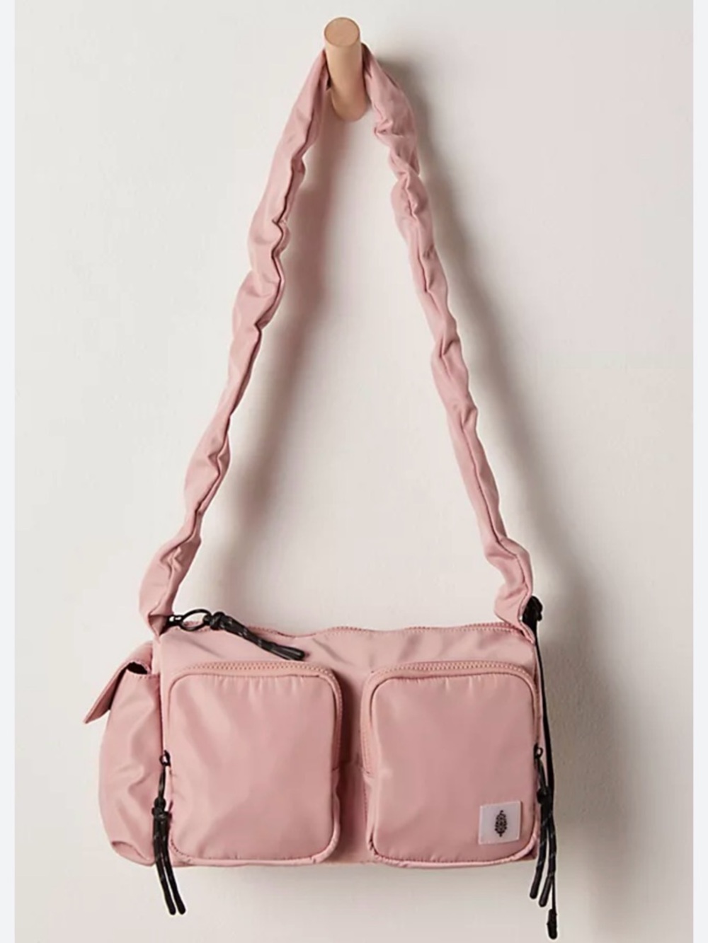 Free People High Standards Shoulder Bag 🔥